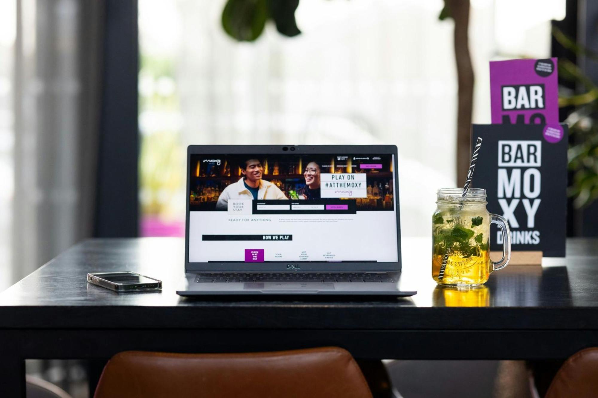 Moxy Glasgow Sec Exteriör bild